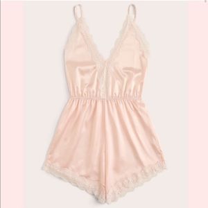 🌟NEW🌟 Lace Trim Romper